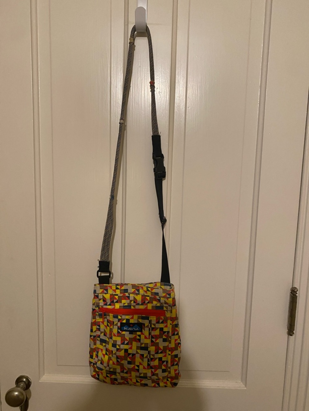 Kavu Geo-Pattern Crossbody Bag in Yellow, Red & Blue.